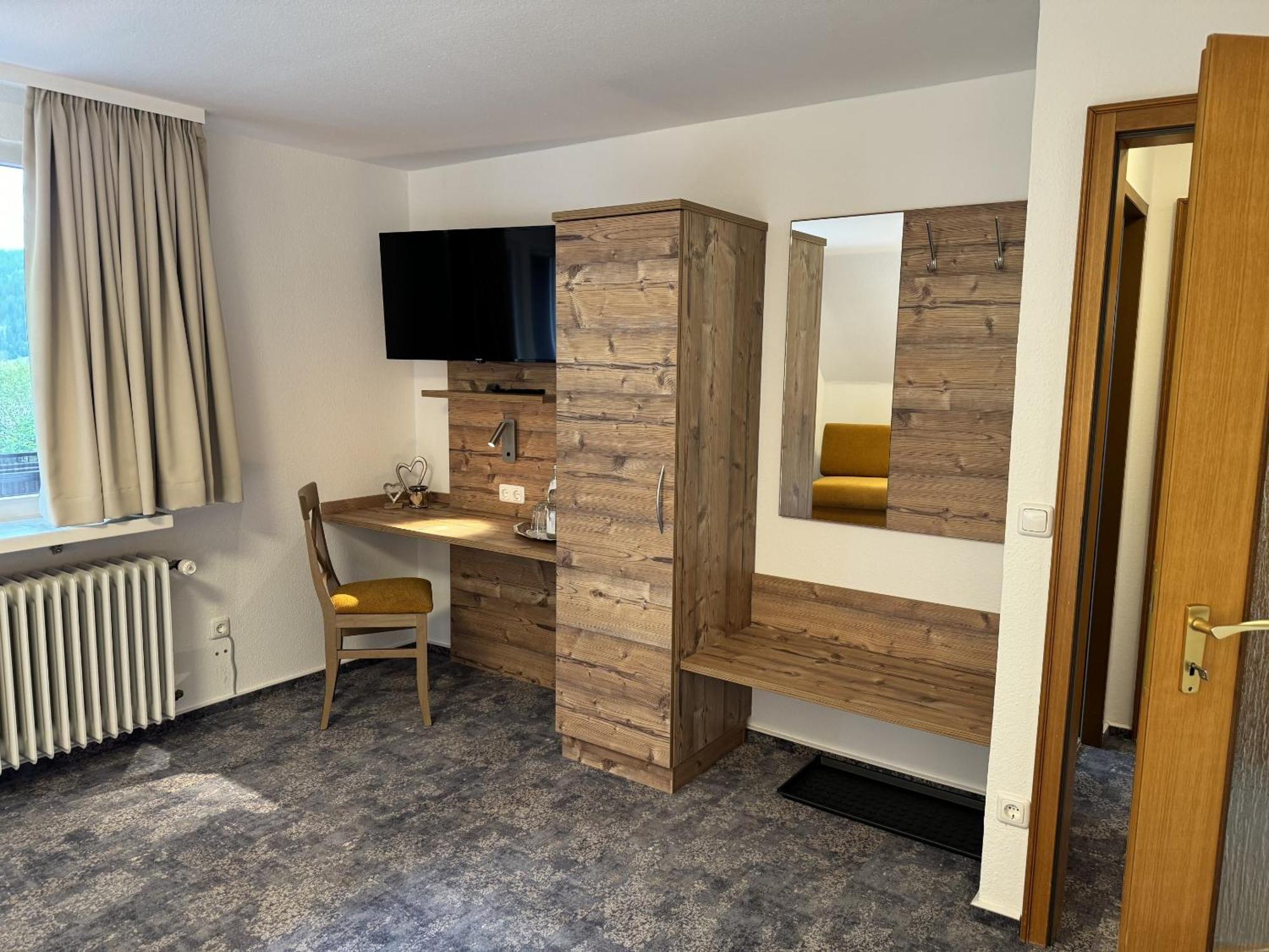 Doppelzimmer mit Balkon (3 Erwachsene)